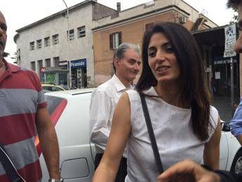 A Roma vince la Raggi, Olimpiadi a rischio A Roma vince la Raggi, Olimpiadi a rischio